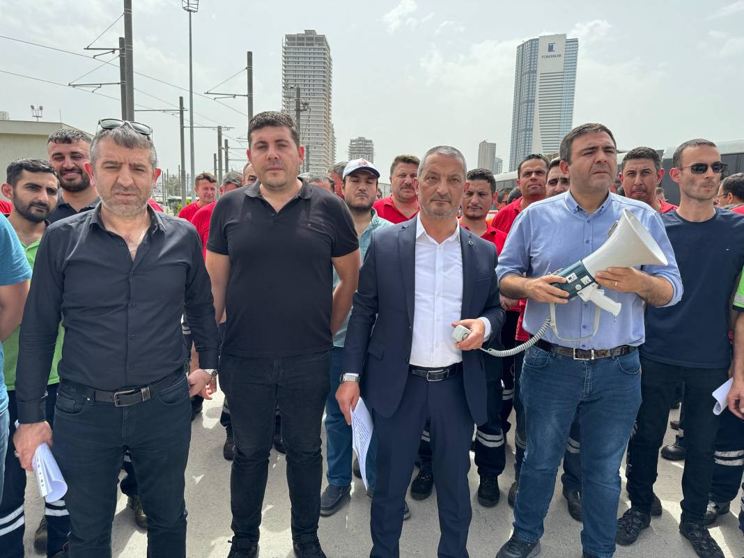 Cumhurbaşkanı Yardımcısı Yılmaz ile Dışişleri Bakanı Fidan Reisi'nin taziyesine katıldı - Resim: 10